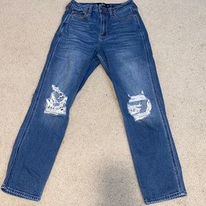 Hollister Mom Jean fit